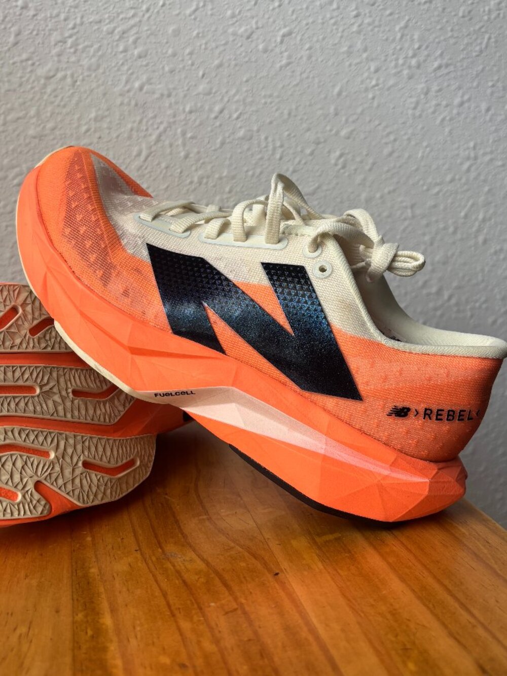 New Balance FuelCell Rebel v4 Womens 7 Hot Mango Orange Running Shoes WFCXCC4